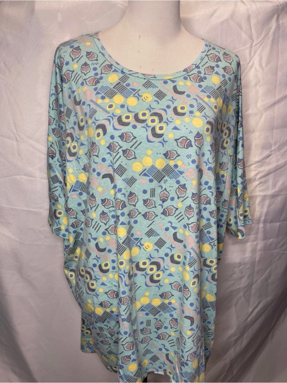 Women's Light Blue Patterned Short Sleeve Top